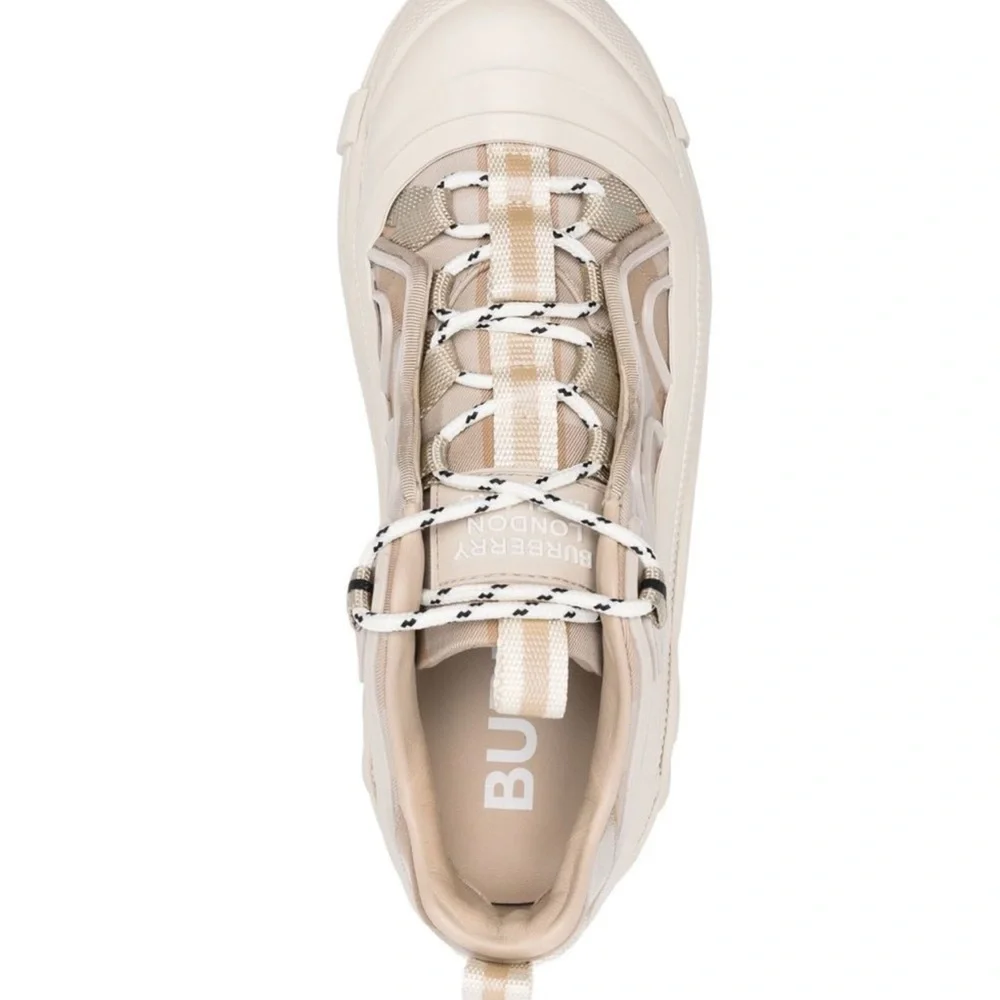 Burberry Arthur Check Sneakers - Picture 3 of 14